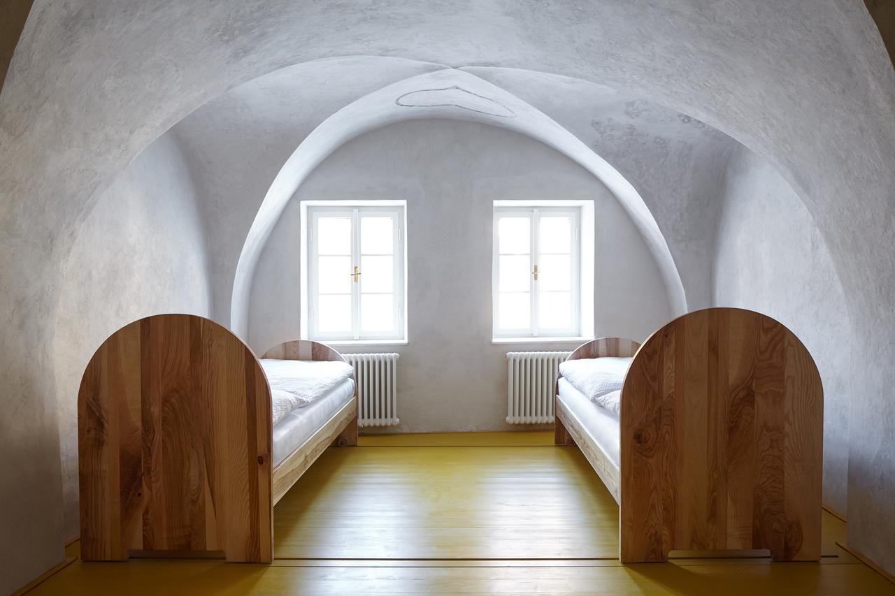 Hotel Stajnhaus Mikulov Esterno foto